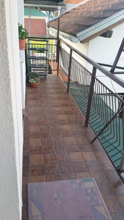 Apartments Aida Біхач Екстер'єр фото