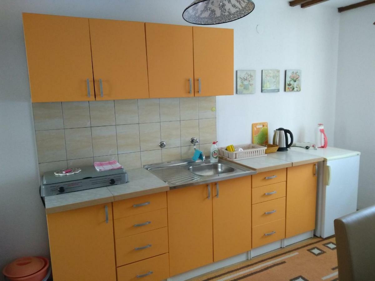 Apartments Aida Біхач Екстер'єр фото
